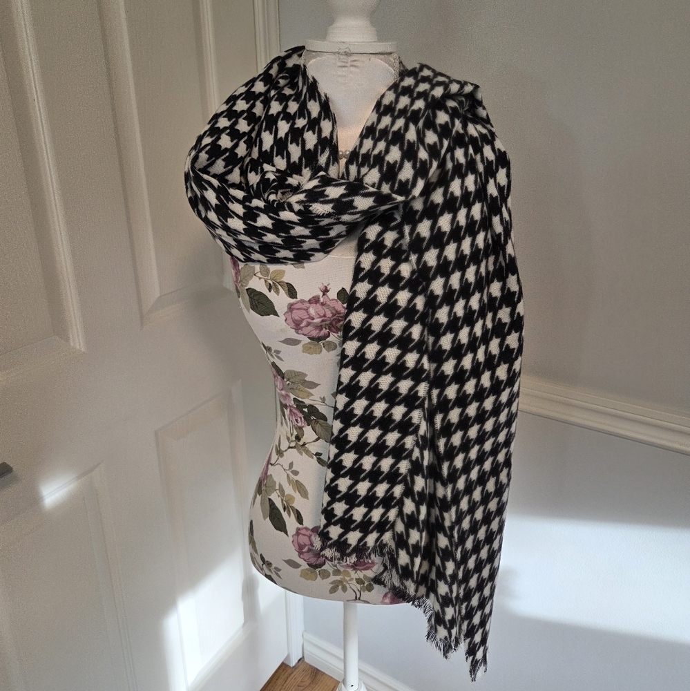 Houndstooth Shawl